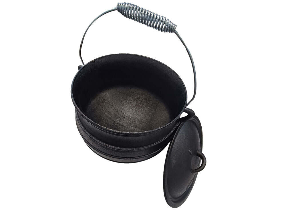 Cast Iron Pre-Seasoned Potjie African Pot with Lid, 8 Quarts, Size 3
